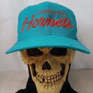 Vintage Sports Specialties Charlotte Hornets Script Snap Back Hat Wool